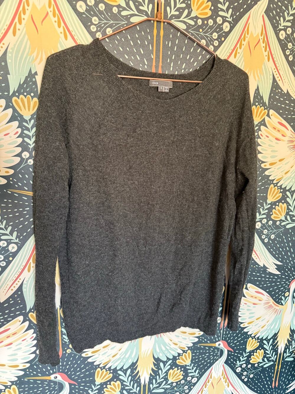 Vince 100% cashmere sweater size S
